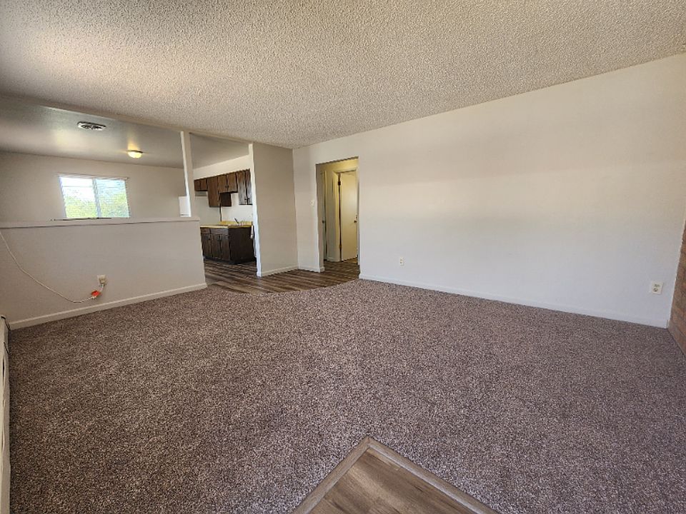 1st image of 734 Elmhurst Pl