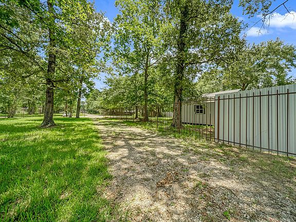 3rd image of 25979 Shade Tree Ln
