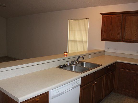 5th image of 3938 Sunny Manor Cir