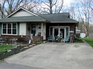 5 Colonial Ct, Barboursville, WV 25504