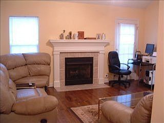 4th image of 3457 Essex Pl
