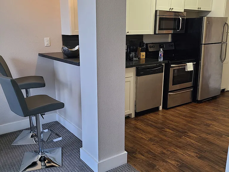 322 W Main St #209 — Photo 2