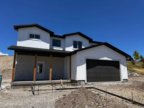 513 E Upper Canyon Rd, Smithfield, UT 84335