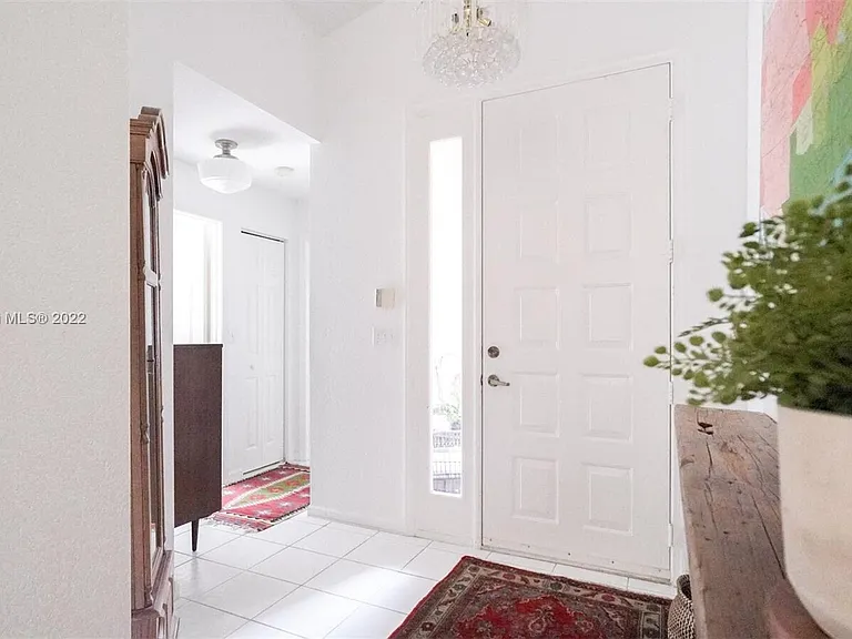 5449 Grande Palm Cir — Photo 9