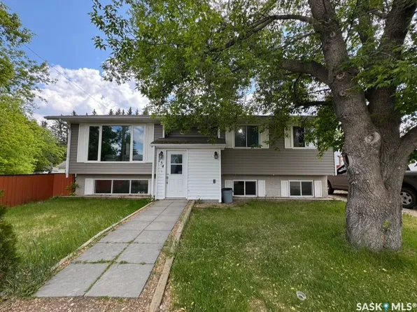 234 1A Avenue, St Walburg, SK S0M 2T0