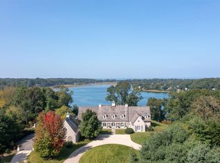 119 Horseshoe Rd, Mill Neck, NY 11765