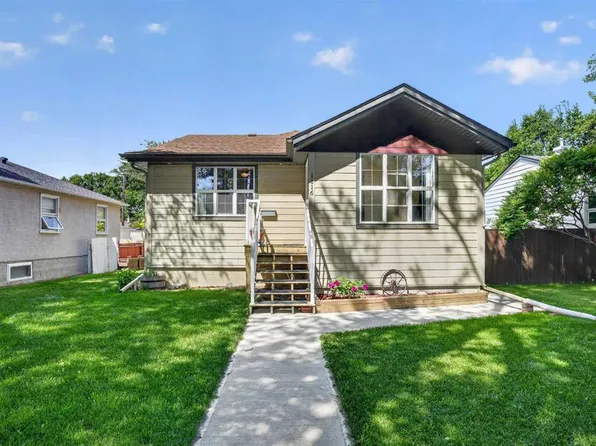 1116 E 17th St S, Lethbridge, AB T1K 1Y1