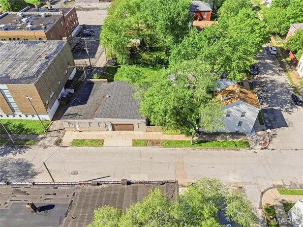 7300 Vermont Ave, Saint Louis, MO 63111