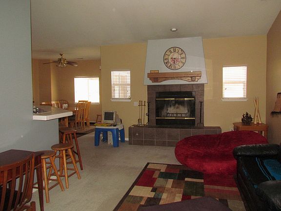 4th image of 313 Pine Ln