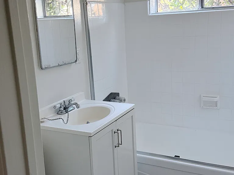 3240 Bagley Ave #7 — Photo 7