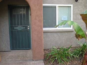 1st image of 1000 S Mollison Ave Unit 10