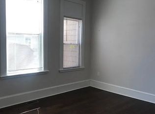 37 Walnut Pl APT 2, Newtonville, MA 02460