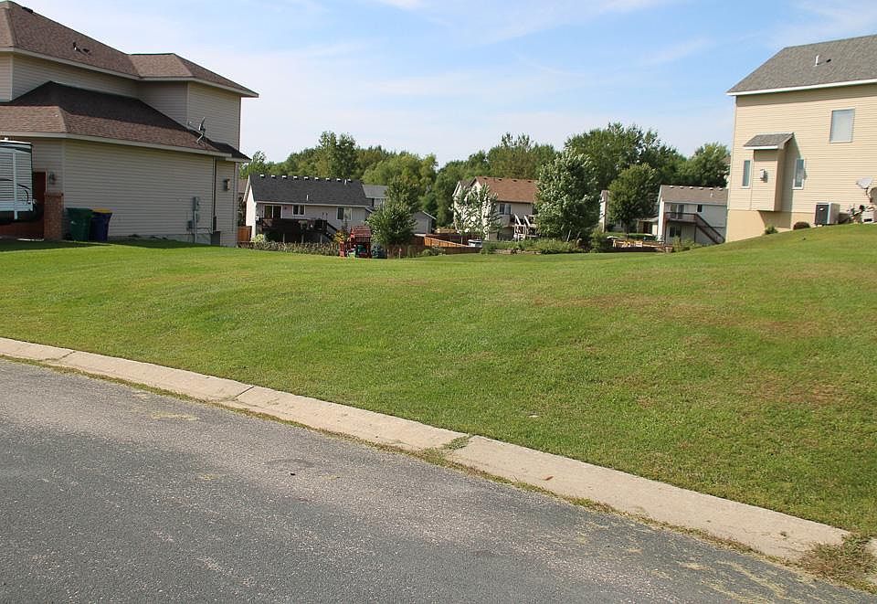 1st image of 801 Harvest Cir SW