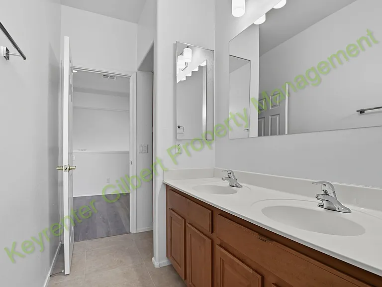33958 N Barbara Dr — Photo 30