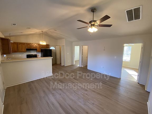 4th image of 10502 Coles Ln