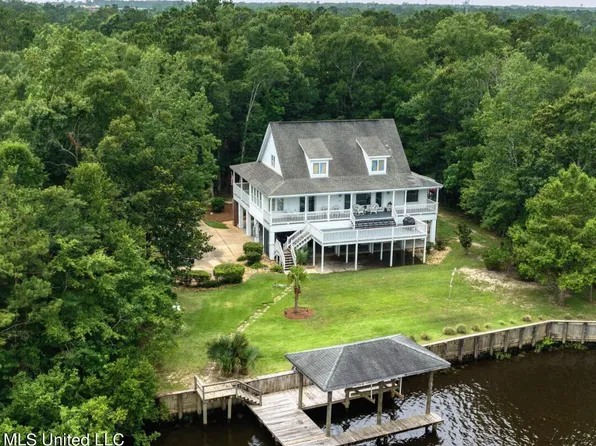 4000 Fox Run Cv, Diberville, MS 39540