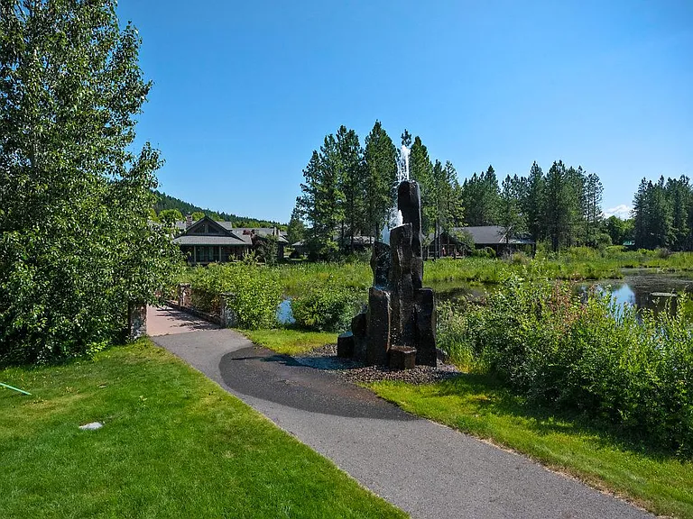 9-miles of walking trails out your door