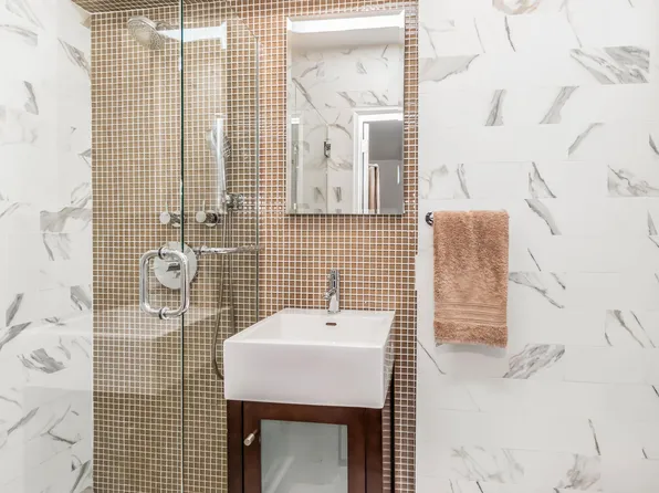 3720 Independence Avenue image 10 of 17