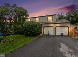 434 Hivner Rd, Harrisburg, PA 17111