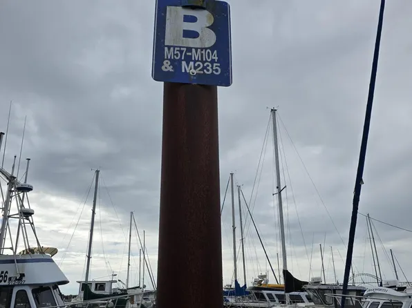 1000 SE Bay Blvd #M-73, Newport, OR 97365