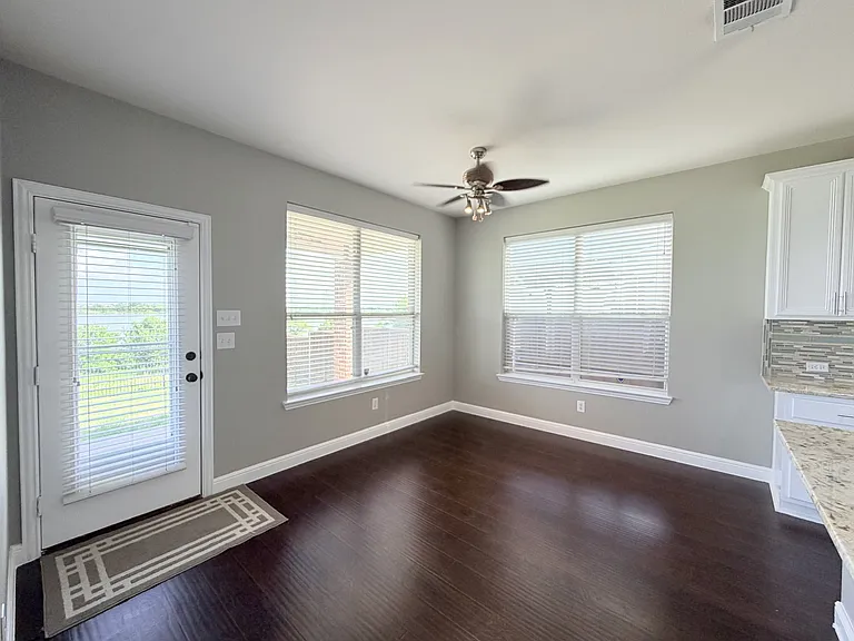 2800 Appaloosa Ct — Photo 28