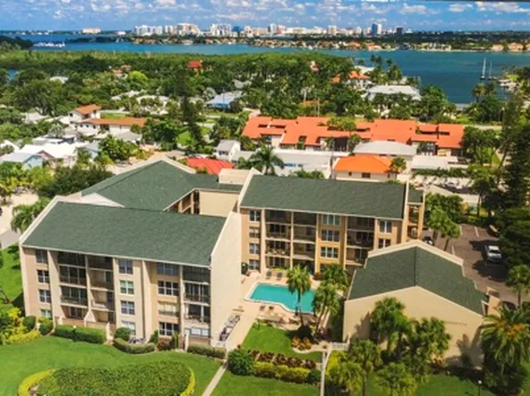 845 Benjamin Franklin Dr Unit 104, Sarasota, FL 34236