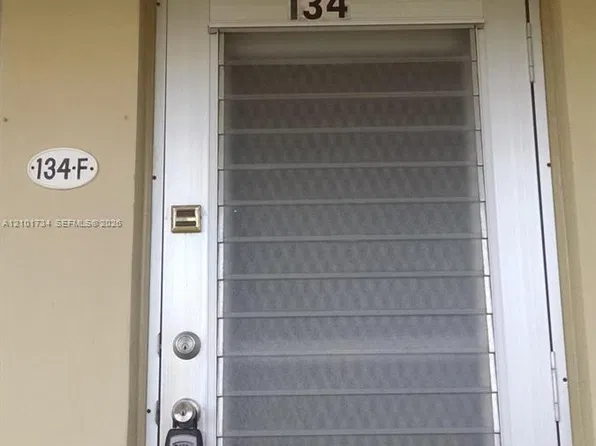 134 Salisbury E #F, West Palm Beach, FL 33417