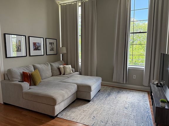 3rd image of 11 Hampstead St APT 203