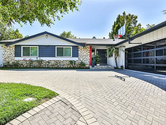 3rd image of 11520 Duque Dr