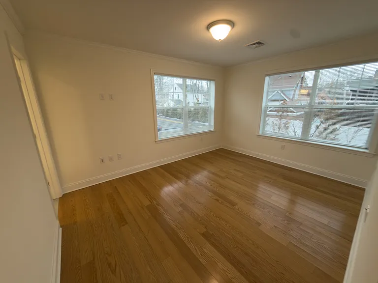 301 Paine Ct — Photo 16