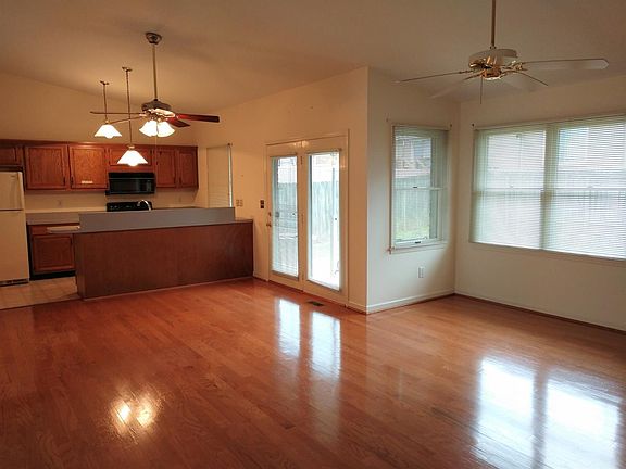 4th image of 628 Dardanelles Dr