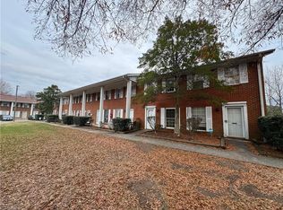 1301 W Meadowview Rd APT G, Greensboro, NC 27403