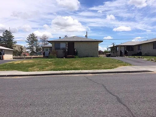 1323 S Skyline Dr Photo 1