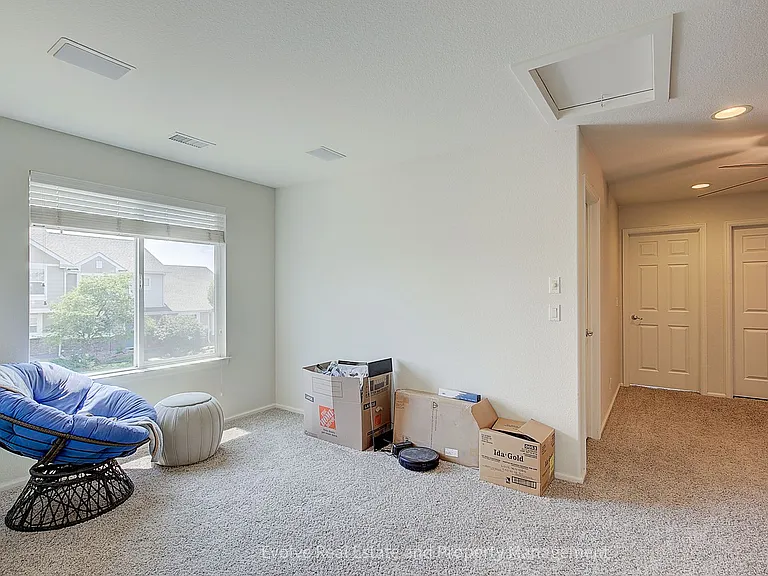 5753 Ceylon St — Photo 23