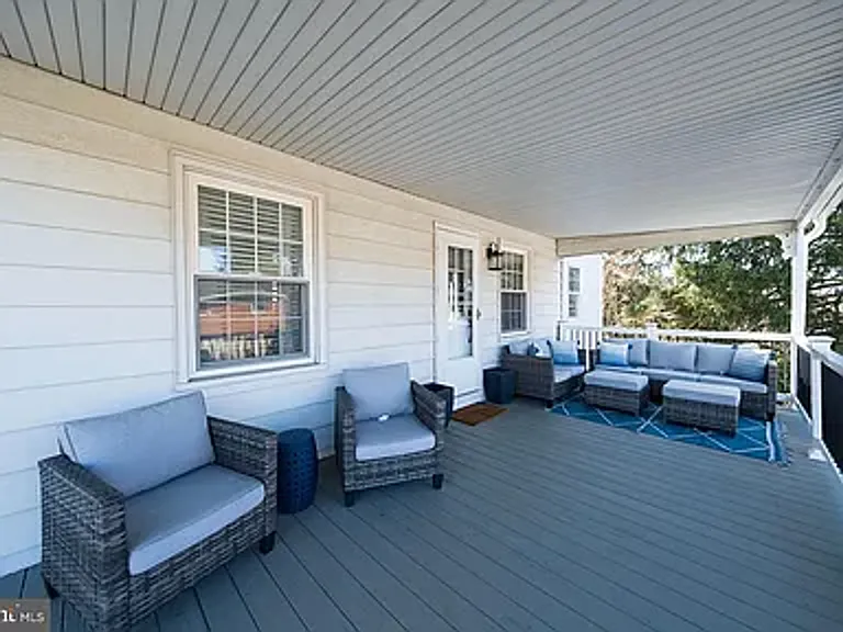 2640 Grandview Blvd — Photo 37