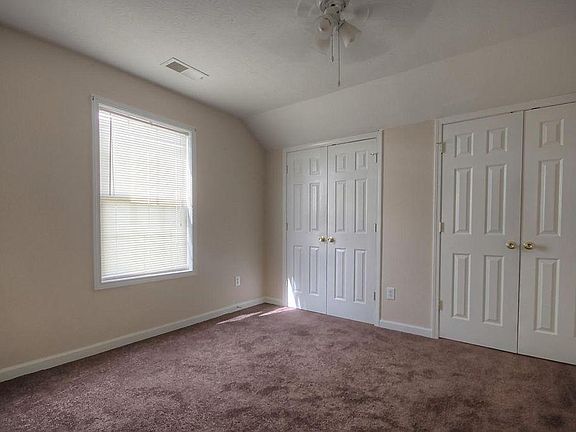 3rd image of 104 Elkchester Cir