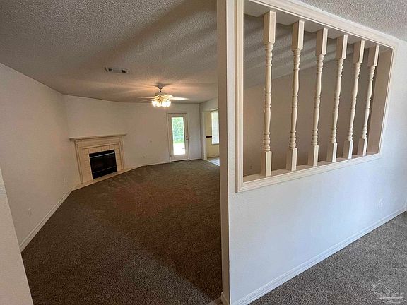 3rd image of 2782 Augustus Rd