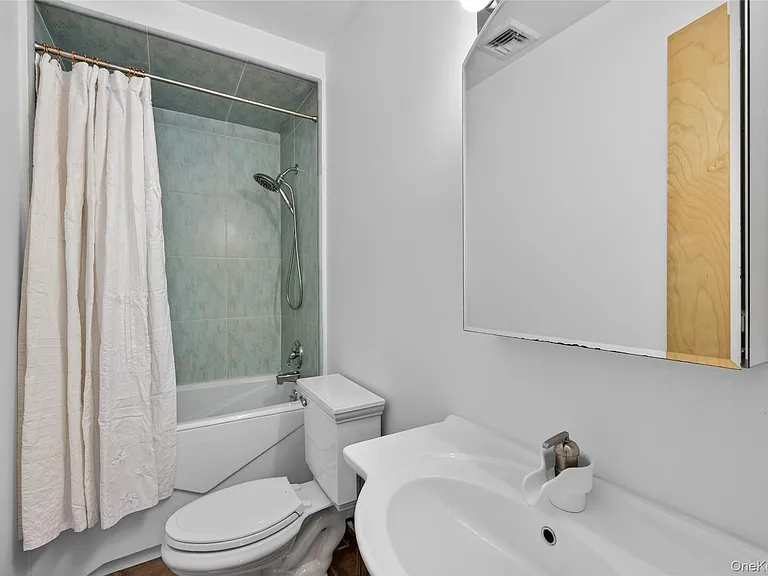 428 Harbor Rd #C — Photo 21