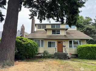 9011 36th Ave SW, Seattle, WA 98126