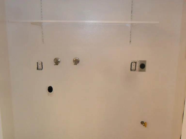 466 Potomac Way — Photo 17