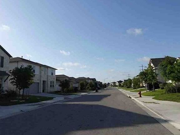 Exterior Neighborhood (street photo)