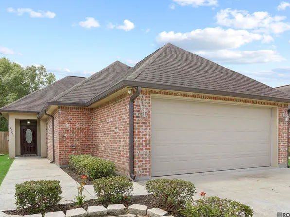 20248 Gardens Ct, Walker, LA 70785
