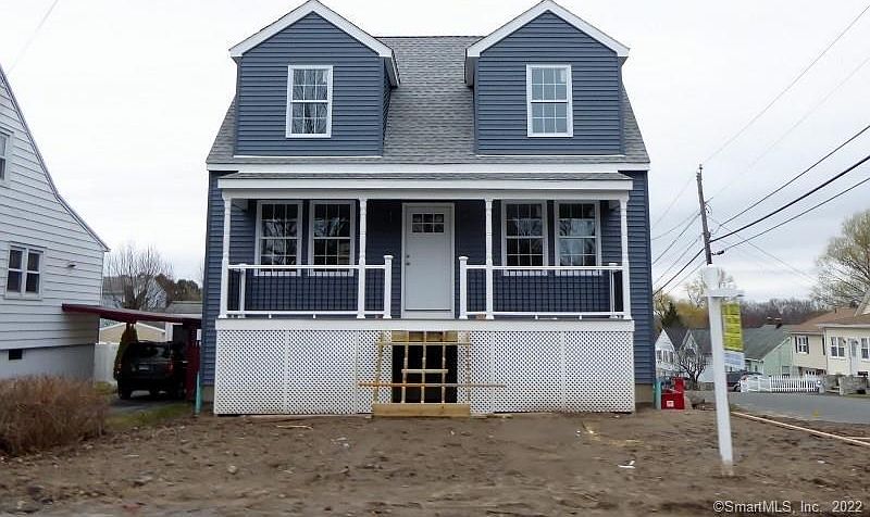 1st image of 63 Bradley Avenue