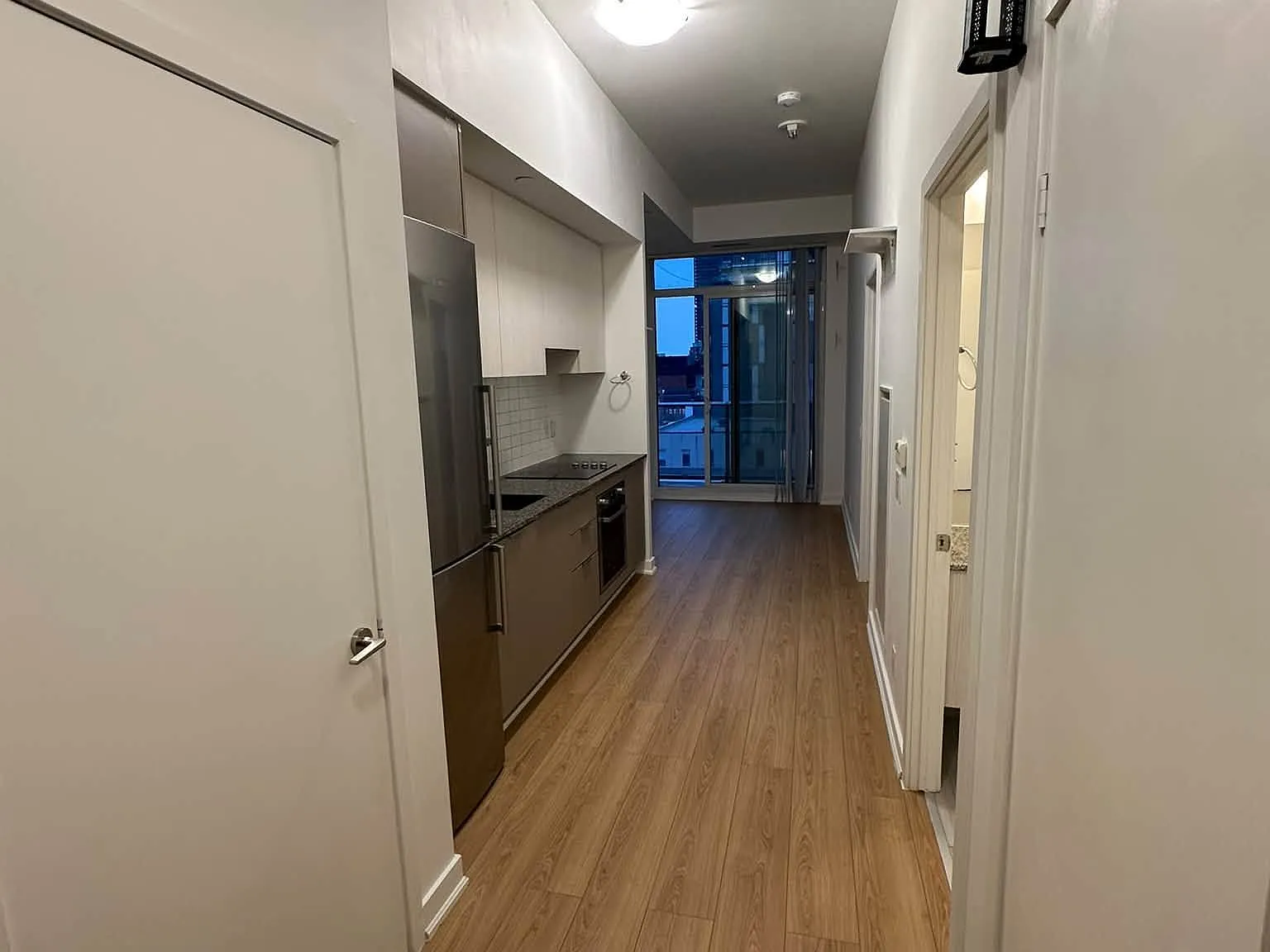 1 bed, $2,300 — Photo 4