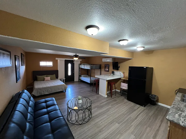 455 Moser Ave #8 — Photo 5
