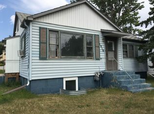 1018 11th Ave NW, Minot, ND 58703