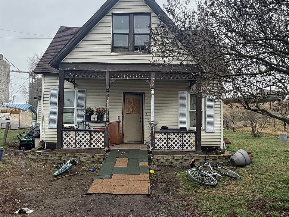 1st image of 215 SE Milmont St