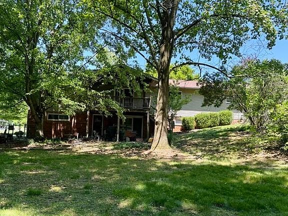 2nd image of 1280 Howell Dr