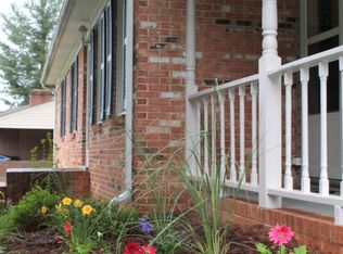 238 Shearingham Dr, Madison Heights, VA 24572