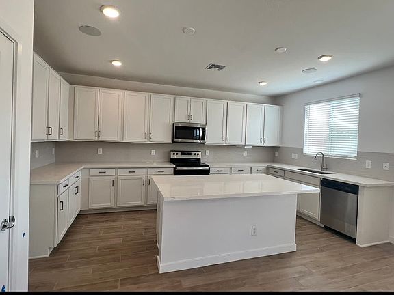 5th image of 10615 W Encinas Ln